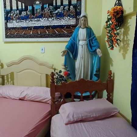 Vila Casa Da Tia La Preco Unico Pela Casa Inteira, Cabem Ate 6 Pessoas Proximo Ao Santuario De Aparecida Aparecida  Exteriér fotografie