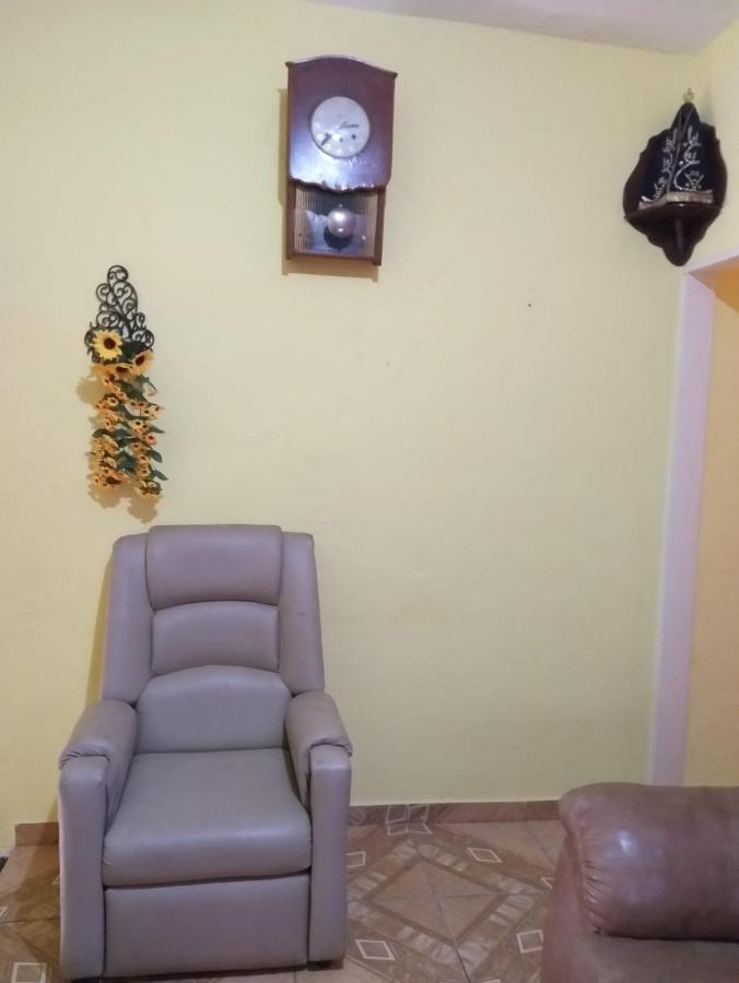 Vila Casa Da Tia La Preco Unico Pela Casa Inteira, Cabem Ate 6 Pessoas Proximo Ao Santuario De Aparecida Aparecida  Exteriér fotografie