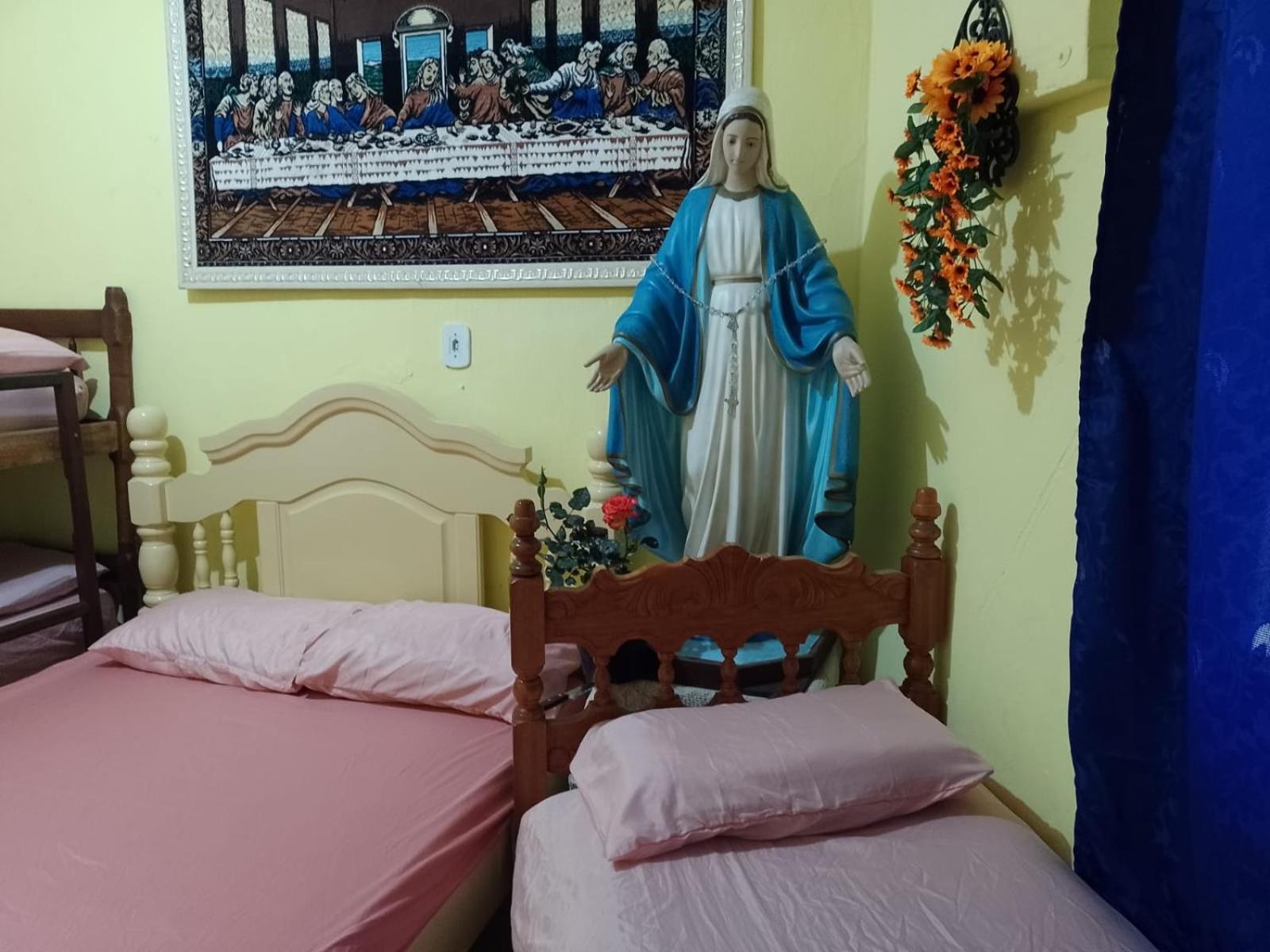 Vila Casa Da Tia La Preco Unico Pela Casa Inteira, Cabem Ate 6 Pessoas Proximo Ao Santuario De Aparecida Aparecida  Exteriér fotografie