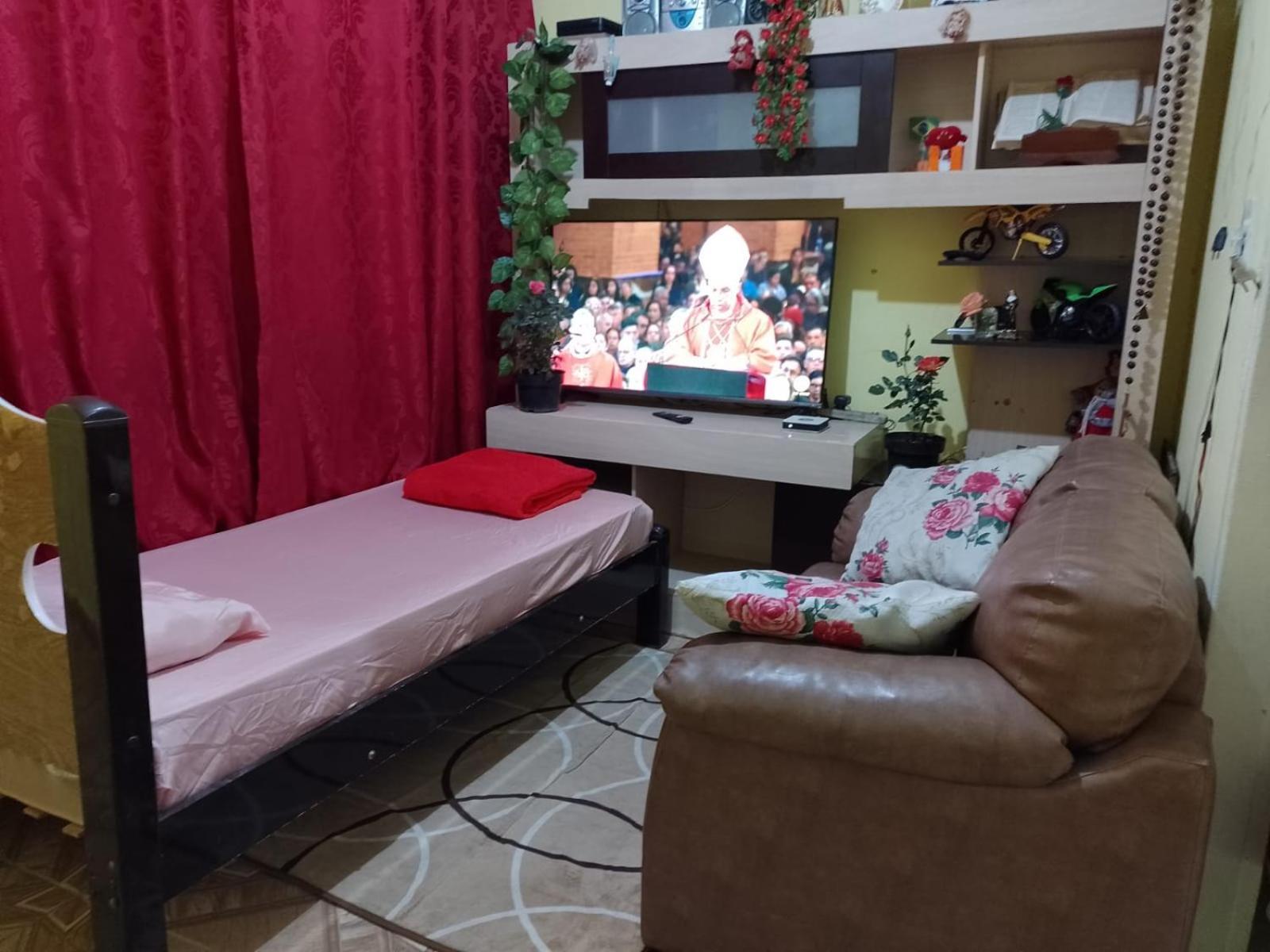 Vila Casa Da Tia La Preco Unico Pela Casa Inteira, Cabem Ate 6 Pessoas Proximo Ao Santuario De Aparecida Aparecida  Exteriér fotografie