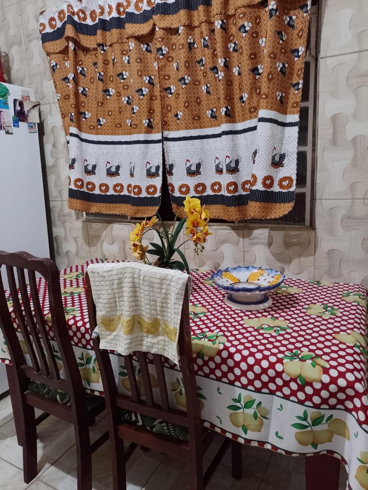 Vila Casa Da Tia La Preco Unico Pela Casa Inteira, Cabem Ate 6 Pessoas Proximo Ao Santuario De Aparecida Aparecida  Exteriér fotografie